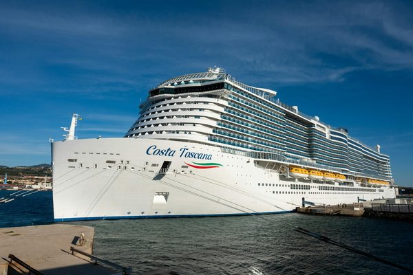 Quels sont les meilleurs itinéraires pour une randonnée dans les montagnes de la Sierra de Guadarrama, Espagne : conseils et équipements ?